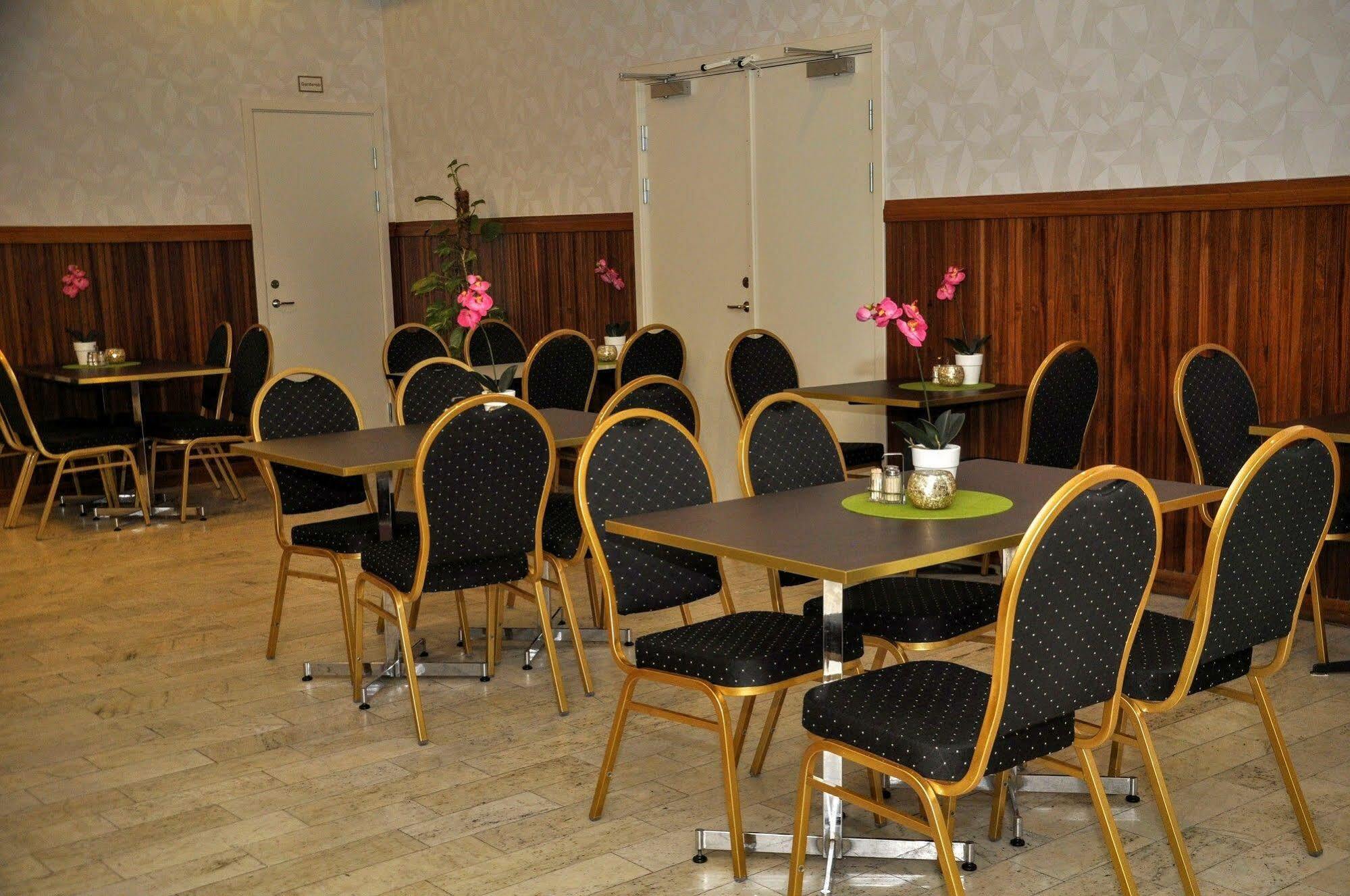 Ronneby Cityhotell Экстерьер фото